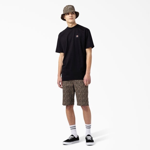 Dickies Men’s Silver Firs Slim Fit Shorts - Picture 1 of 10